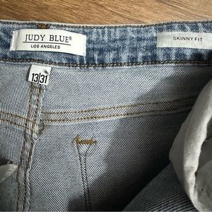 Judy blue skinny fit distressed with holes jeans